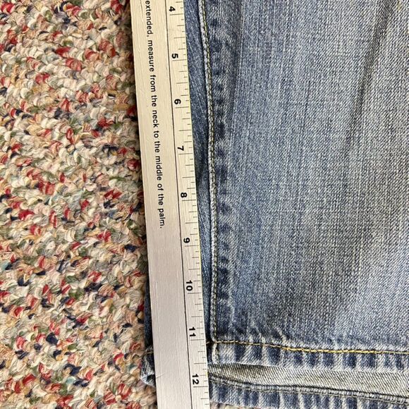 Levi's 569 Blue Medium Wash Loose Straight Leg 11.5" Inseam Denim Jorts Size 38 - Picture 11 of 13